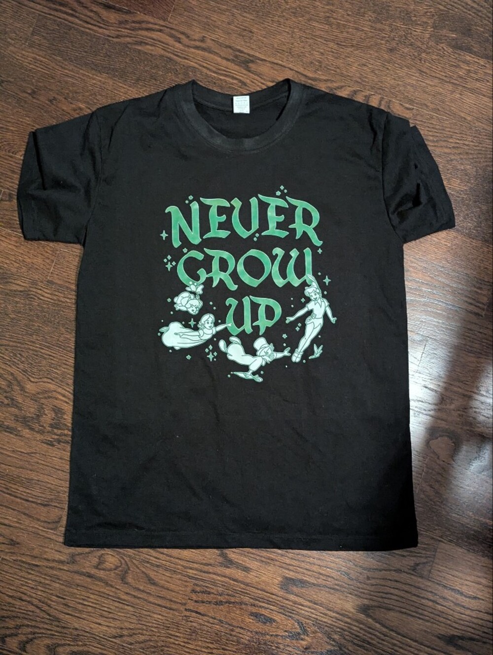 Disney Peter Pan Never Grow Up Black Graphic T-Shirt Size L NWOT